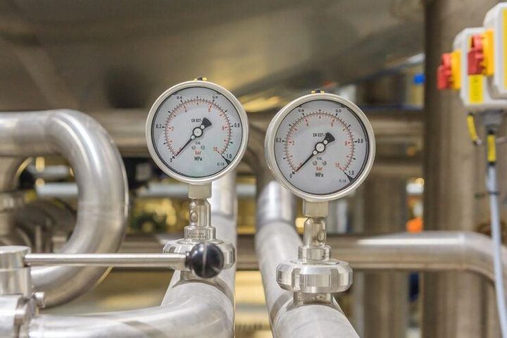 Pressure Transmitters Guide: Working Principles, and Industrial Applications